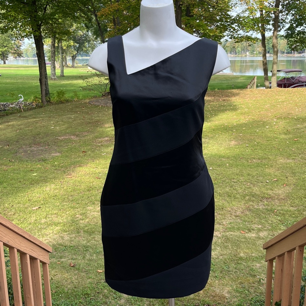 Laundry by Shelli Segal vintage unique little black dress 10P